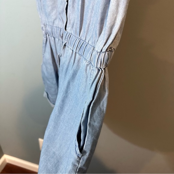 Romeo & Juliet Couture Light Blue Denim/Chambray Sleeveless Shorts Romper - Picture 5 of 7